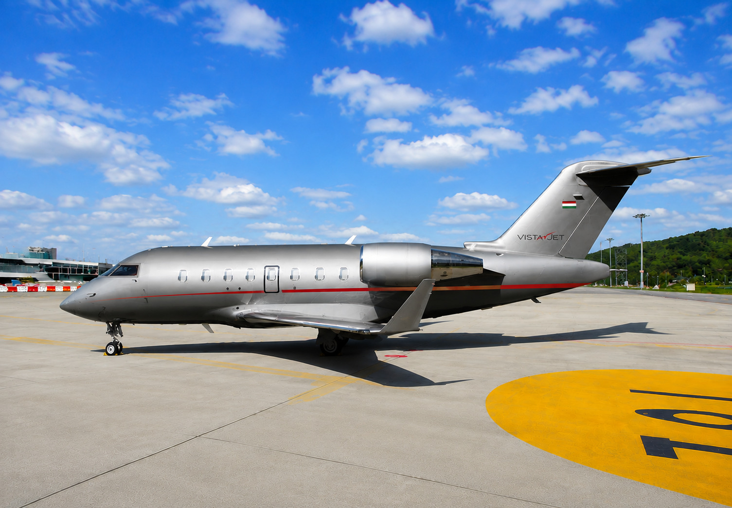 Challenger 605
