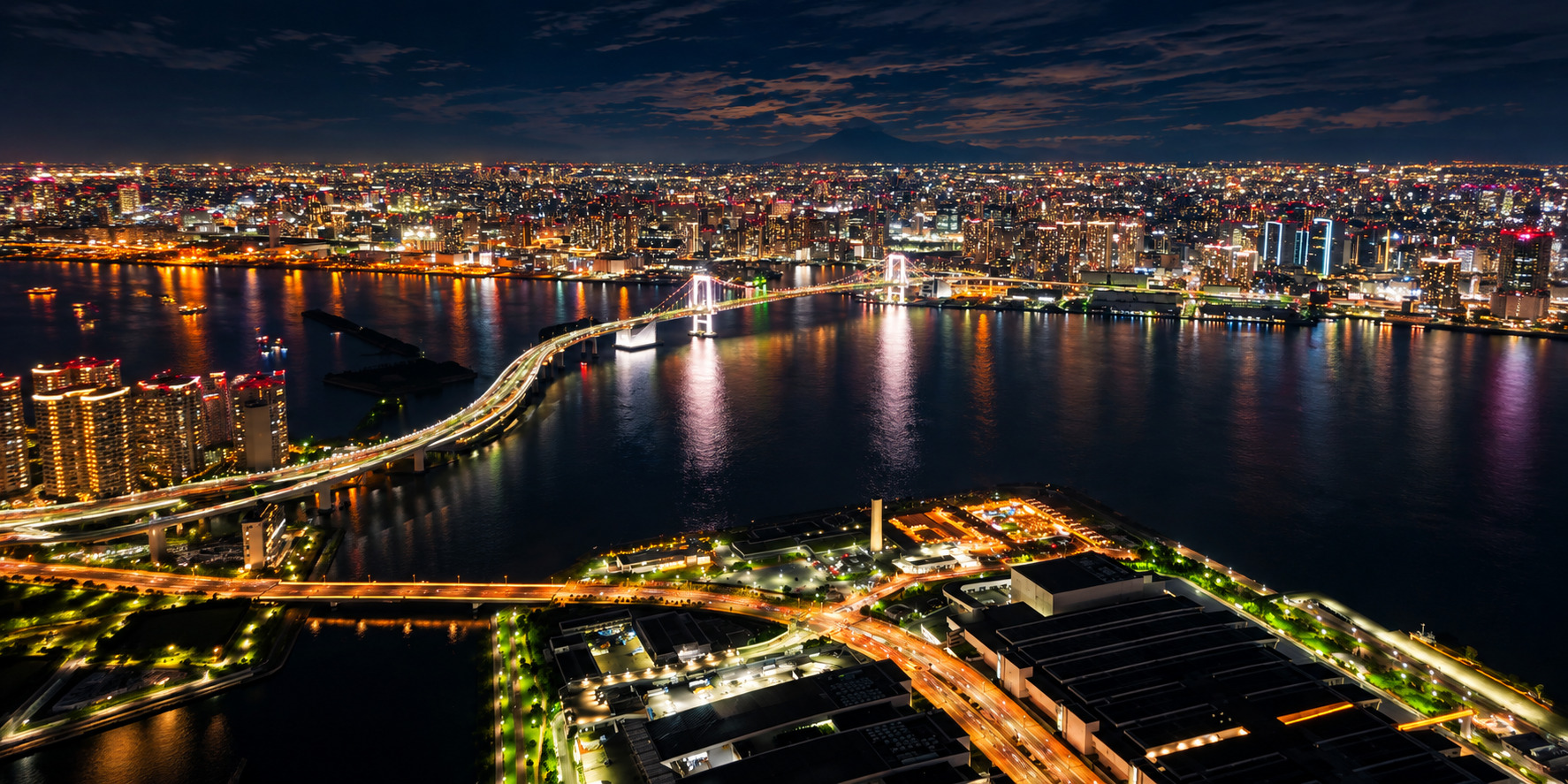 東京